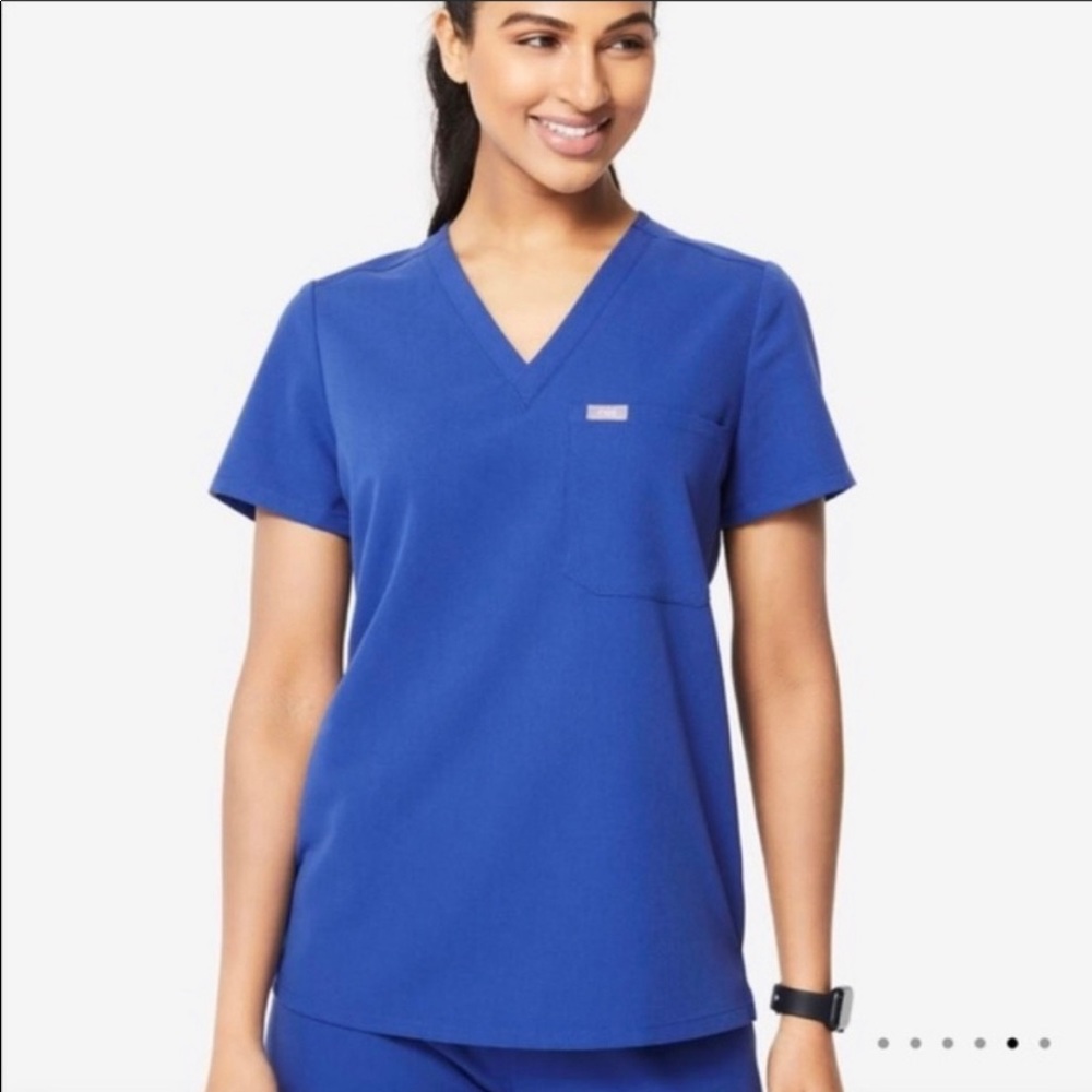 NWT Figs Catarina top scrub blue XS.